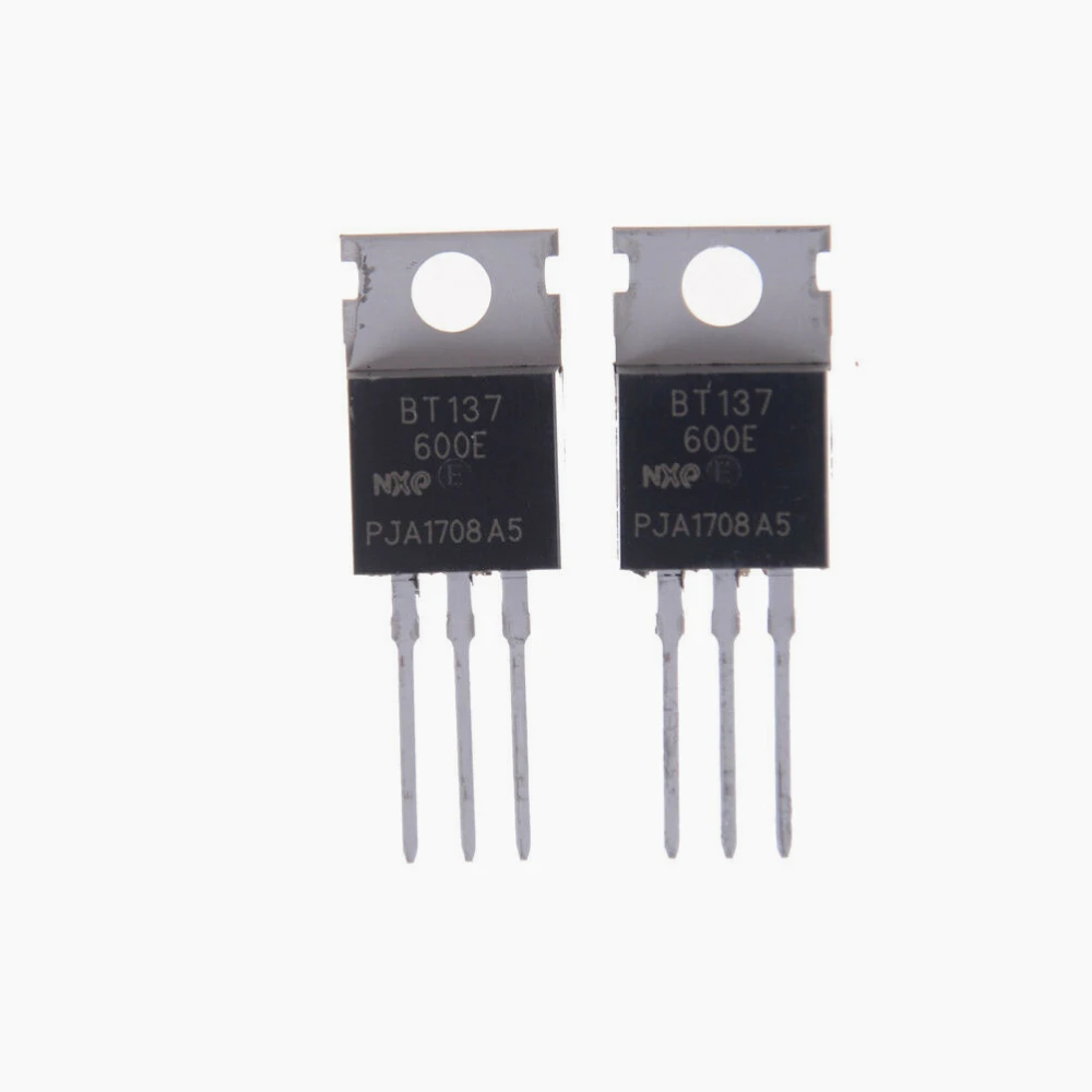 Pack 5 BT137-600E triac 8A 600V per controllo e commutazione
