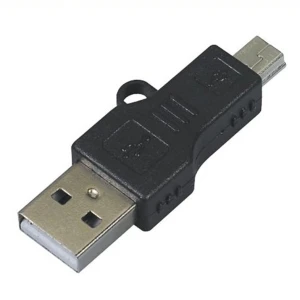 Adattatore USB maschio a Mini-USB maschio per connessioni versatili