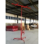 Herramienta para levantar placas de yeso TSX TOOL con estructura de acero rojo