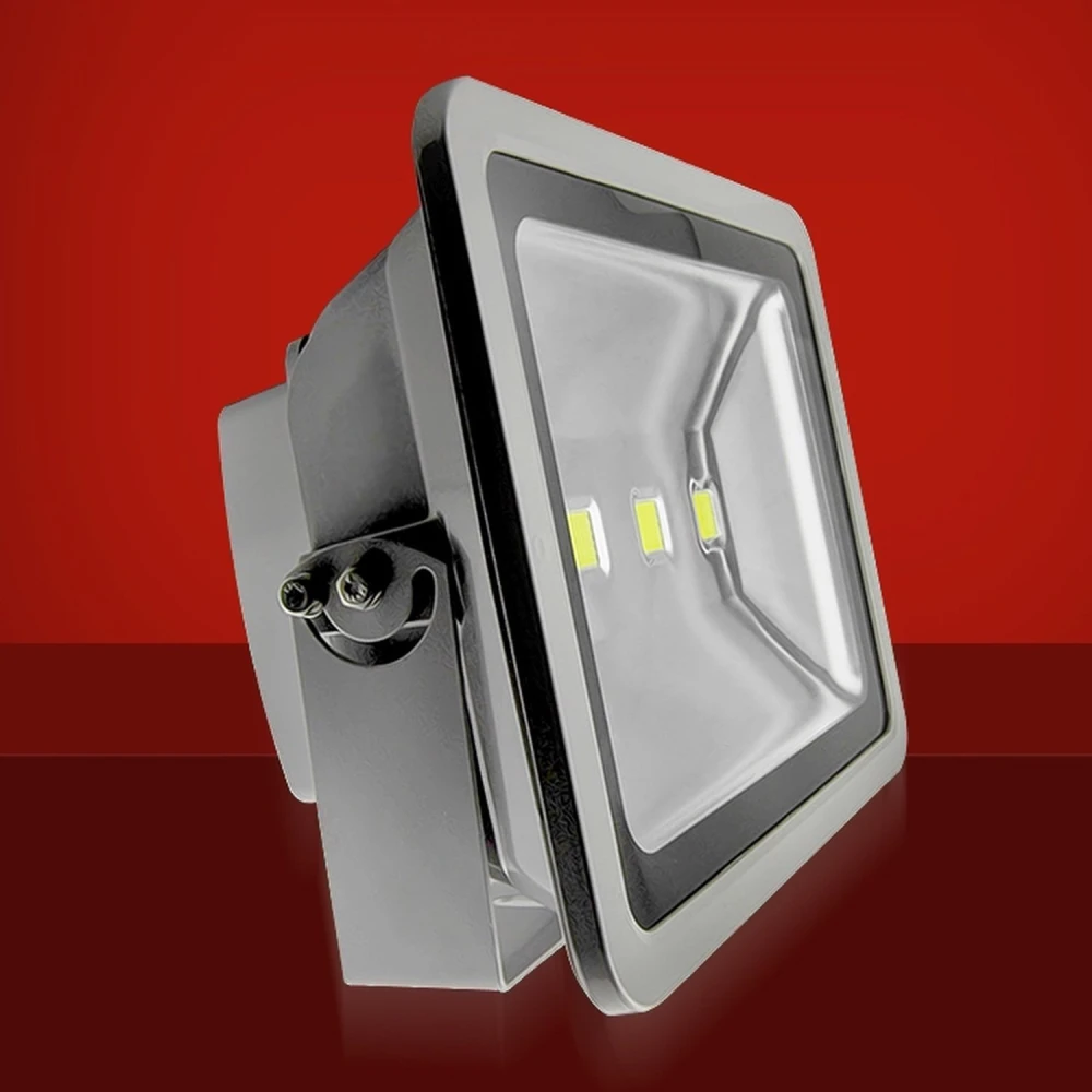 Faro LED 150W 3000K luce calda per esterni