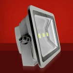 Faro LED 150W 3000K luce calda per esterni