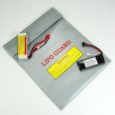 Silver grande formato Lipo Battery Guard Sleeve/Bag per la ricarica e l archiviazione REPAIR PARTS HELICOPTER  6.00 euro - satkit